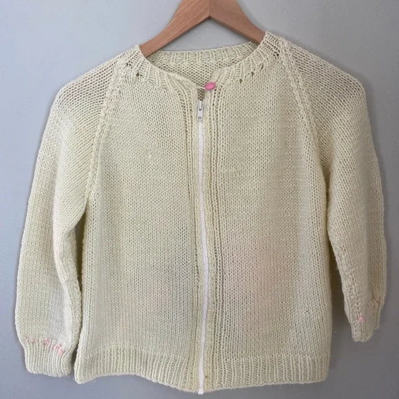 Vintage Hand-Knit Dumbo Zip Cardigan Size 6-7 (approx) - Picture 3 of 12